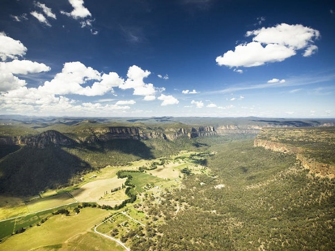 Carpetee Valley In New South Wales Carpetee Valley In New South Wales